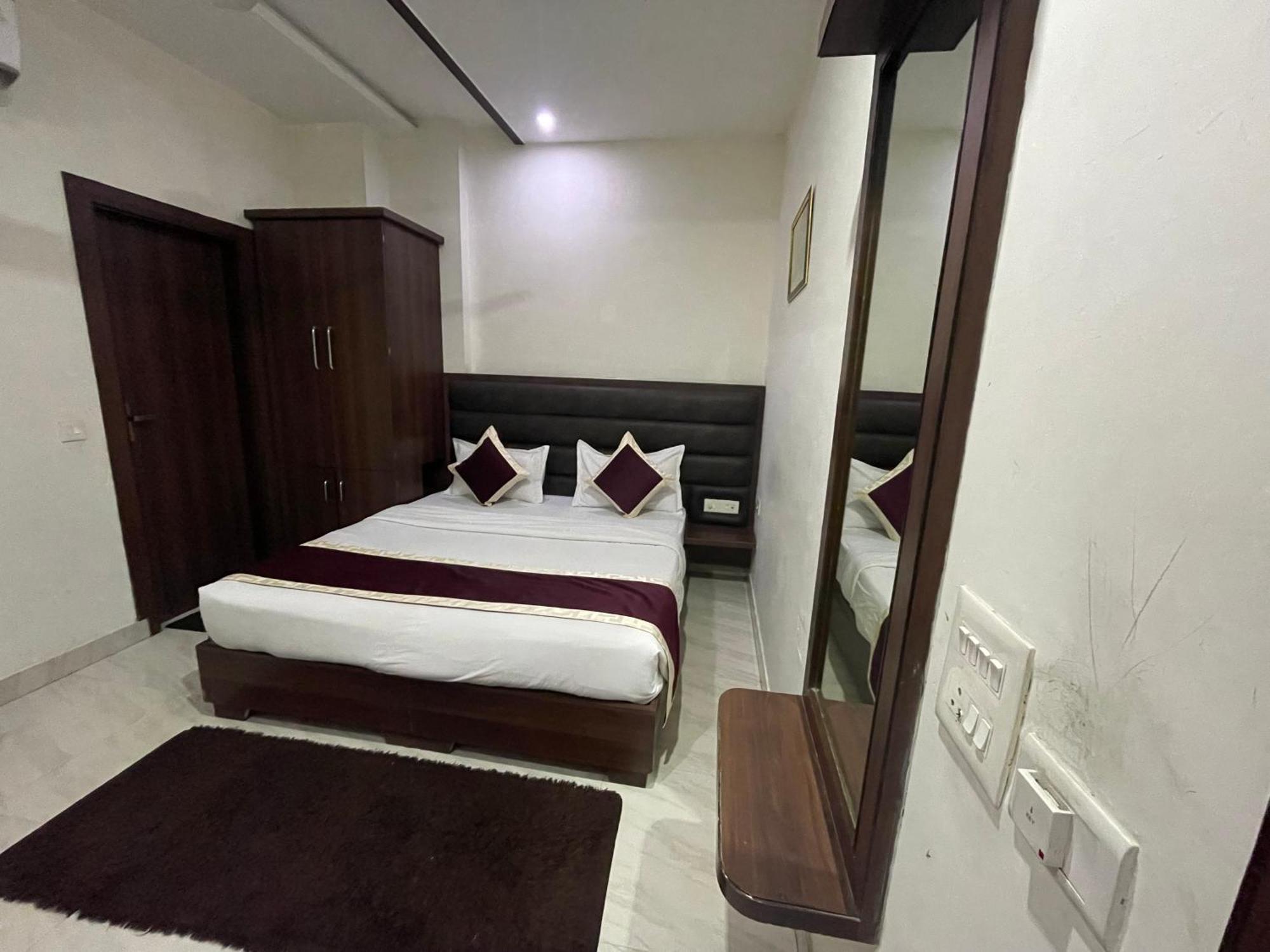 Hotel Opal Courtyard Agra  Zewnętrze zdjęcie