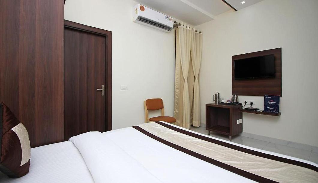Hotel Opal Courtyard Agra  Zewnętrze zdjęcie