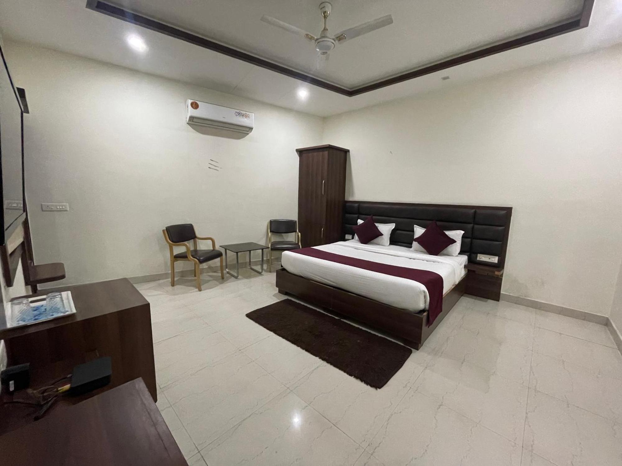 Hotel Opal Courtyard Agra  Zewnętrze zdjęcie