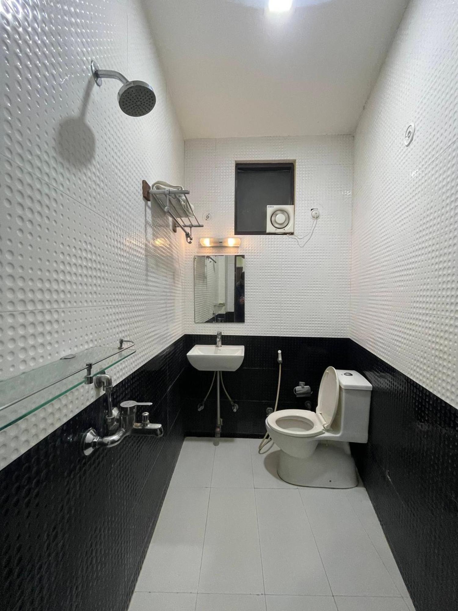 Hotel Opal Courtyard Agra  Zewnętrze zdjęcie